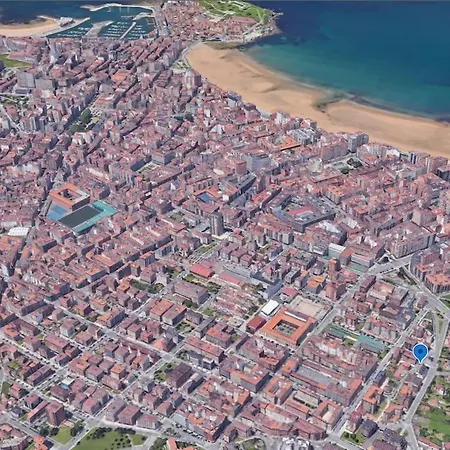 Apto Con Patio Parking Gratuito Anselmo Solar Daire