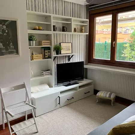 Apto Con Patio Parking Gratuito Anselmo Solar *